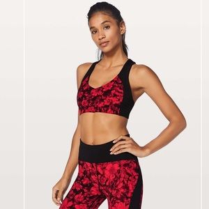 LULULEMON Sweat Times Bra Top Activewear Yoga Carmine True Red Black Size 10